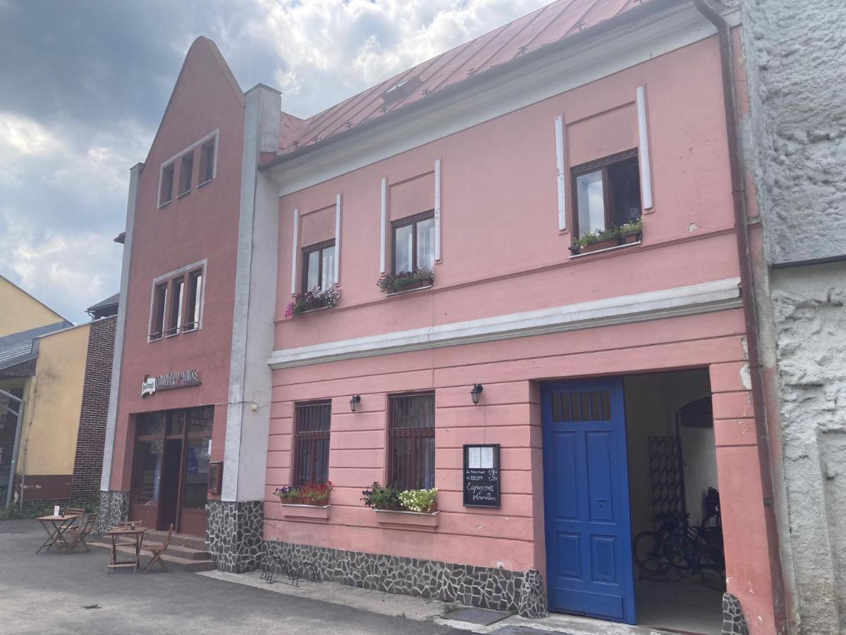 Country House & Restaurant Hronec Екстериор снимка