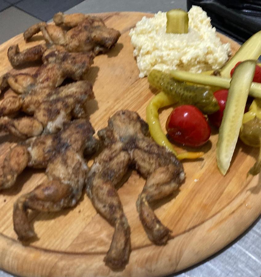 Country House & Restaurant Hronec Екстериор снимка
